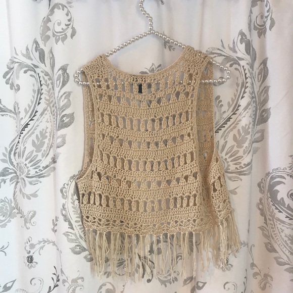 Crochet Tassle Vest - Picture 7 of 7
